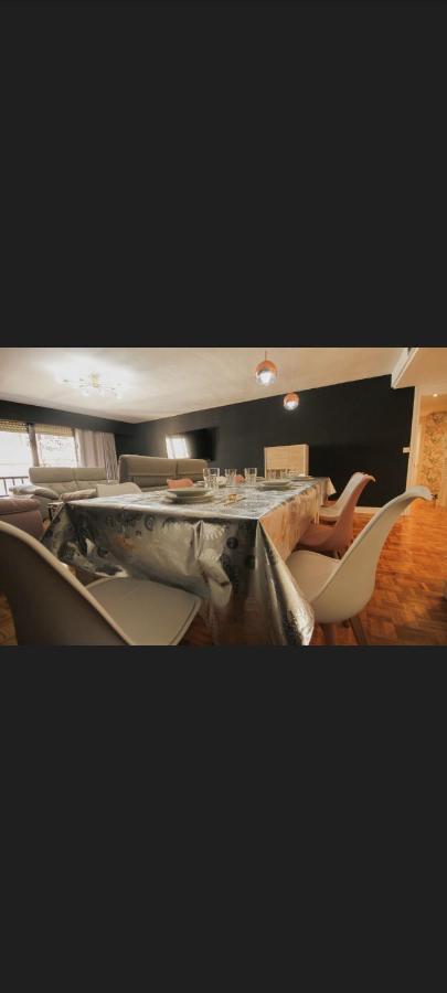 Centro Catedral Carrera 27, 1 Plaza De Aparcamiento Y Netflix Gratis * Jaen