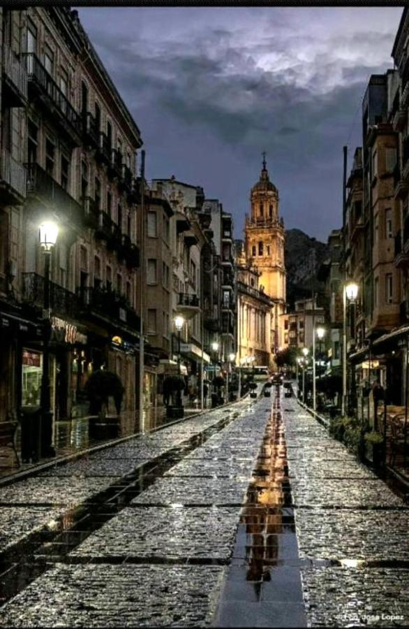 Centro Catedral Carrera 27, 1 Plaza De Aparcamiento Y Netflix Gratis Jaen
