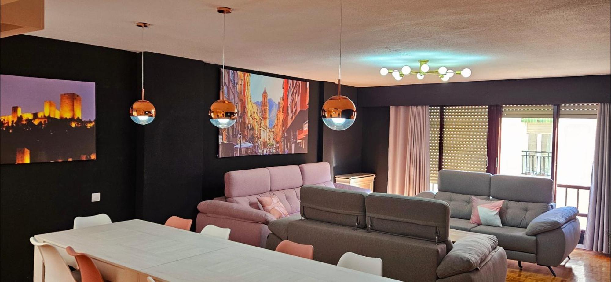 Centro Catedral Carrera 27, 1 Plaza De Aparcamiento Y Netflix Gratis *