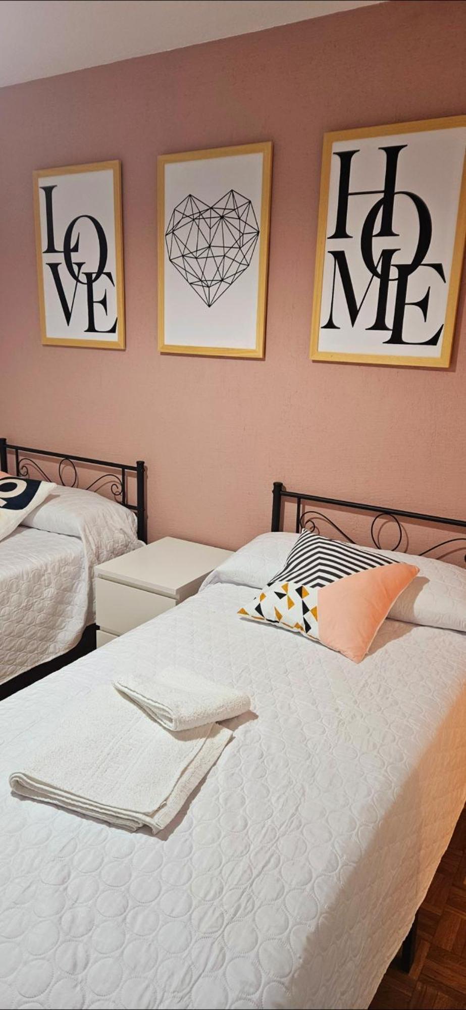 Centro Catedral Carrera 27, 1 Plaza De Aparcamiento Y Netflix Gratis Apartment Jaén